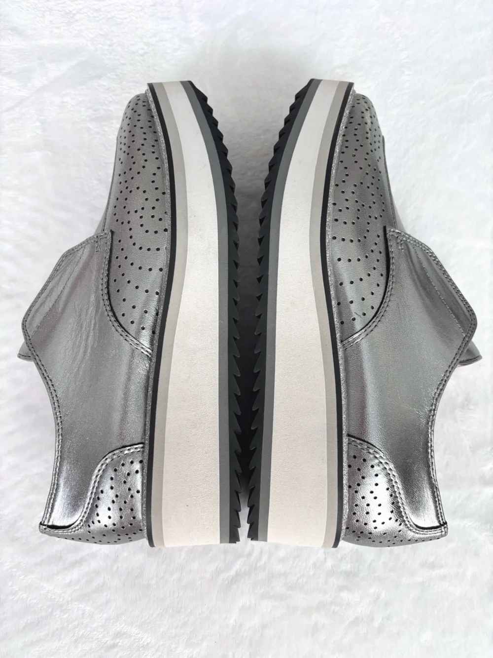 JOHNSTON & MURPHY Gracelyn Gore Metallic Pewter Slip-On Oxford Wedge--NEW--6.5